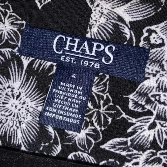 Chaps Wonen’s Size 4  Wrap Dress - Picture 2 of 2